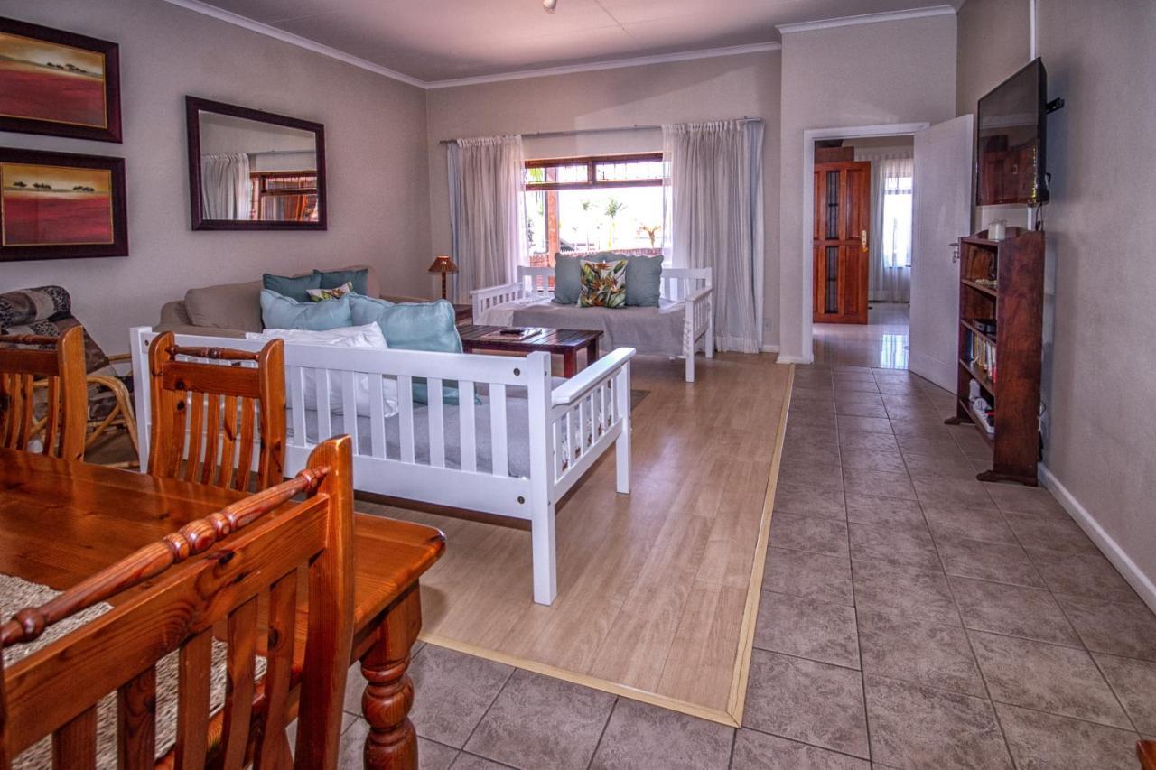 Ohannas Bnb & Self Catering Плеттенберг-Бей Экстерьер фото
