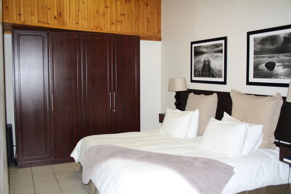 Ohannas Bnb & Self Catering Плеттенберг-Бей Экстерьер фото