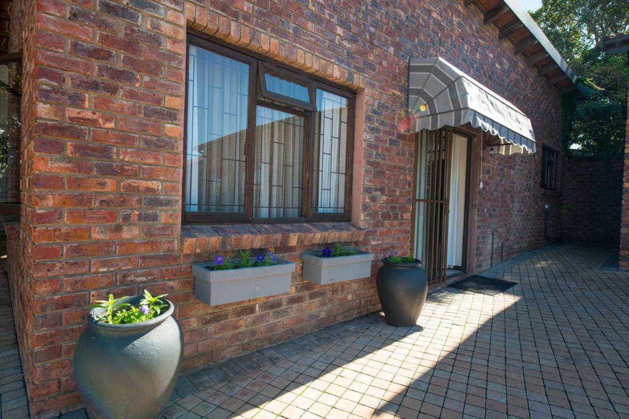 Ohannas Bnb & Self Catering Плеттенберг-Бей Экстерьер фото