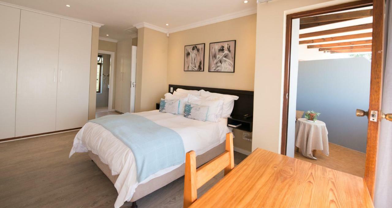Ohannas Bnb & Self Catering Плеттенберг-Бей Экстерьер фото